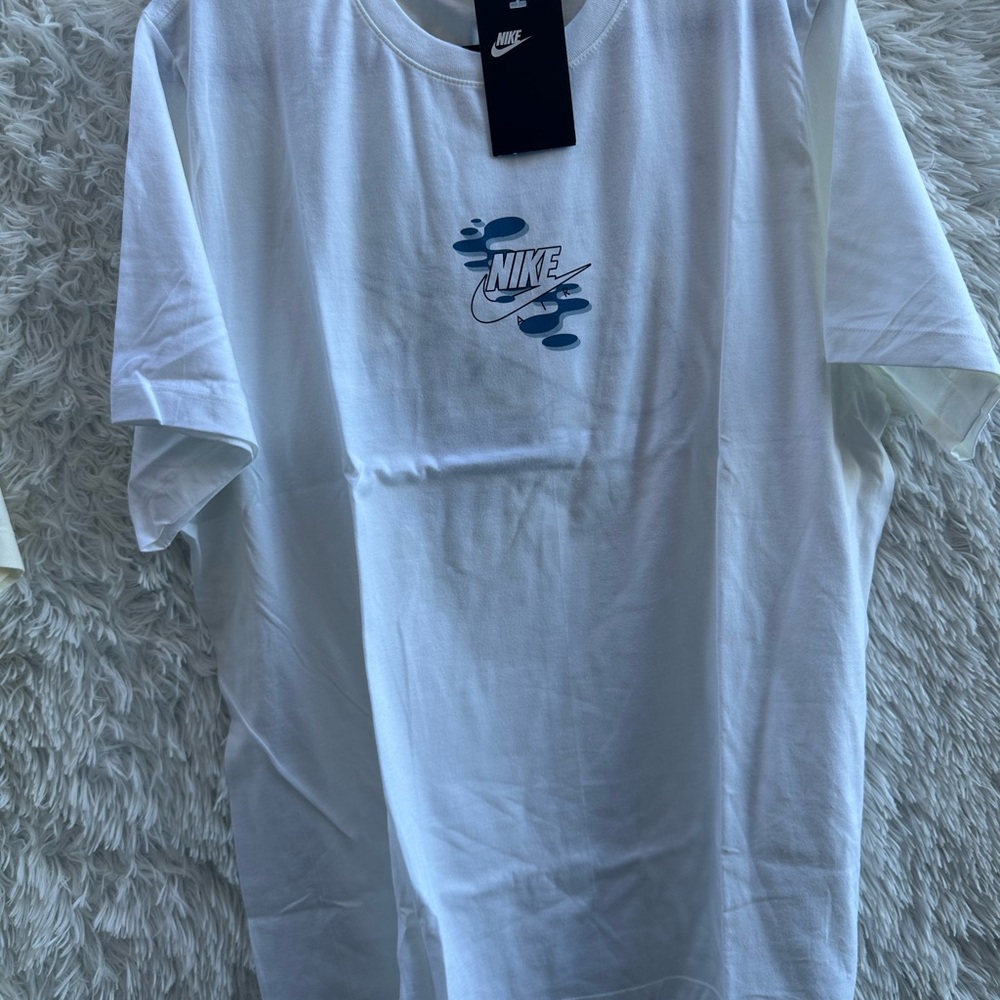 Nike White and Blue Men's Short Sleeve Tee New